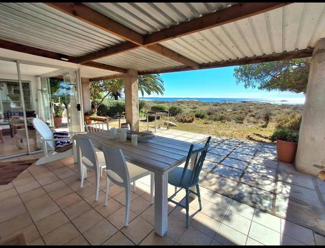 2 BEDROOM HOUSE FOR SALE IN HANNASBAAI
